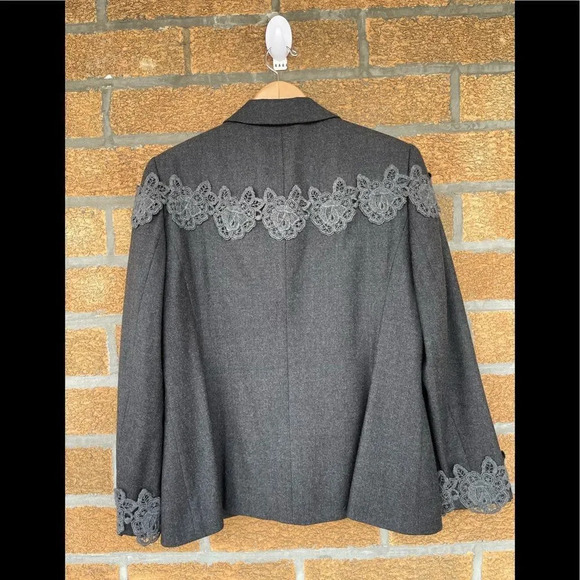 Louis Feraud Virgin wool floral embroidery jacket size 12 - Picture 9 of 13